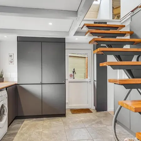 Ferienhaus In With Kitchen